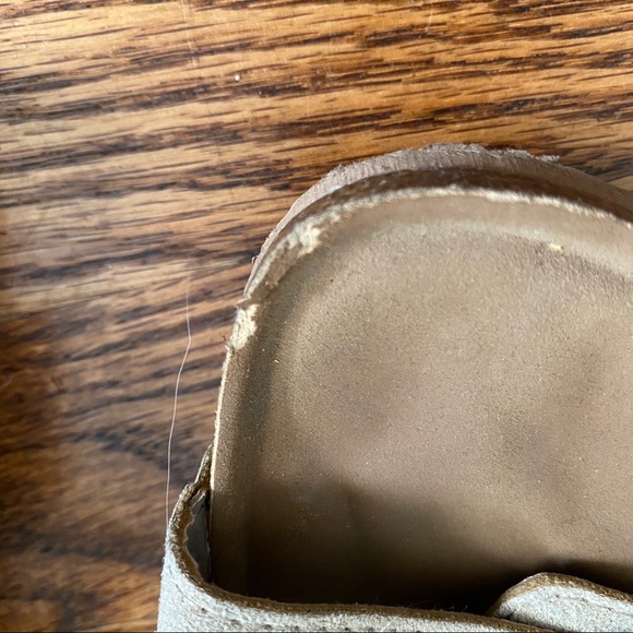 Tan and brown suede buckle sandals - Picture 2 of 6